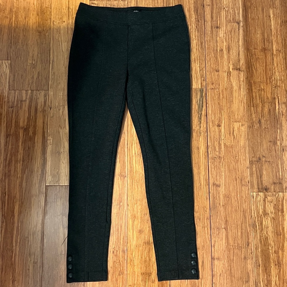 Talbots Skinny Ankle pants, Sz S, decorative buttons on ankles, Pull on style